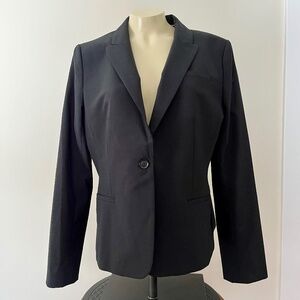 Banana Republic Classic-Fit Machine-Wash Italian Wool Blend Black Blazer